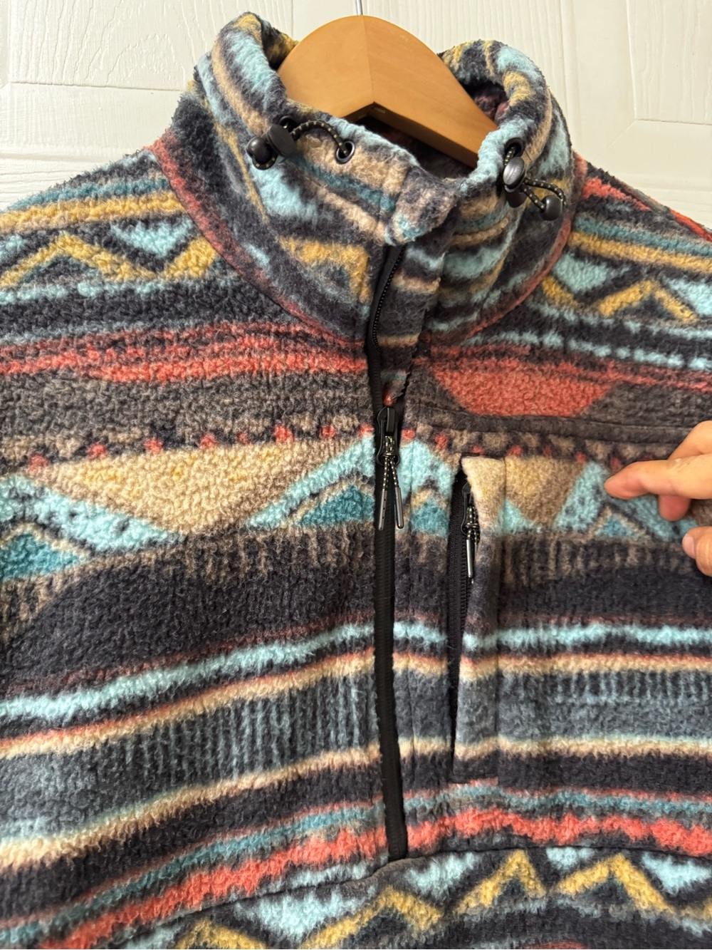Billabong Men’s Black Multicolor Patterned Half-Zip Fleece Pullover - Picture 8 of 9
